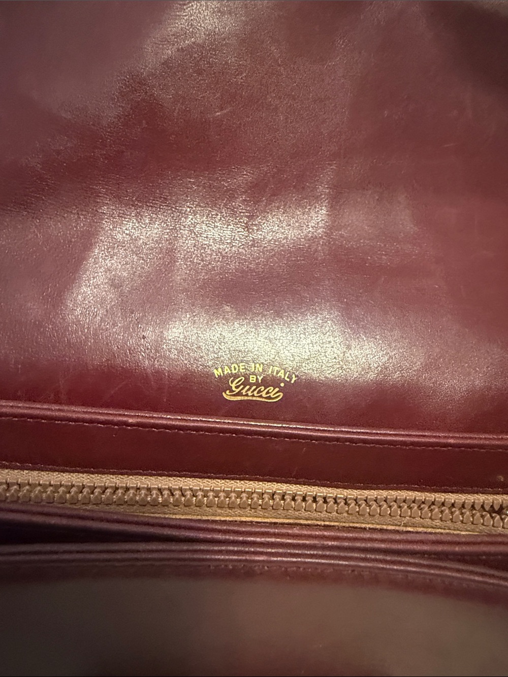 Gucci Burgundy Leather Shoulder Bag with Gold Hardware - Picture 6 of 9